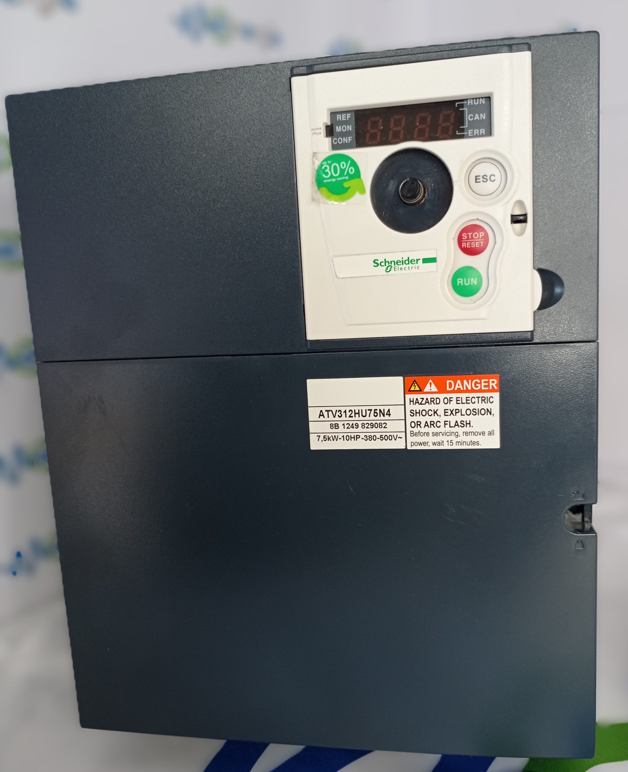 Variateur-SCHNEIDER-Electric-ATV312HU75N4